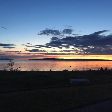 Maxwelton Beach Sunsets! Kayaks & Paddleboards! 1 Min Walk To The Water! Clinton Zewnętrze zdjęcie