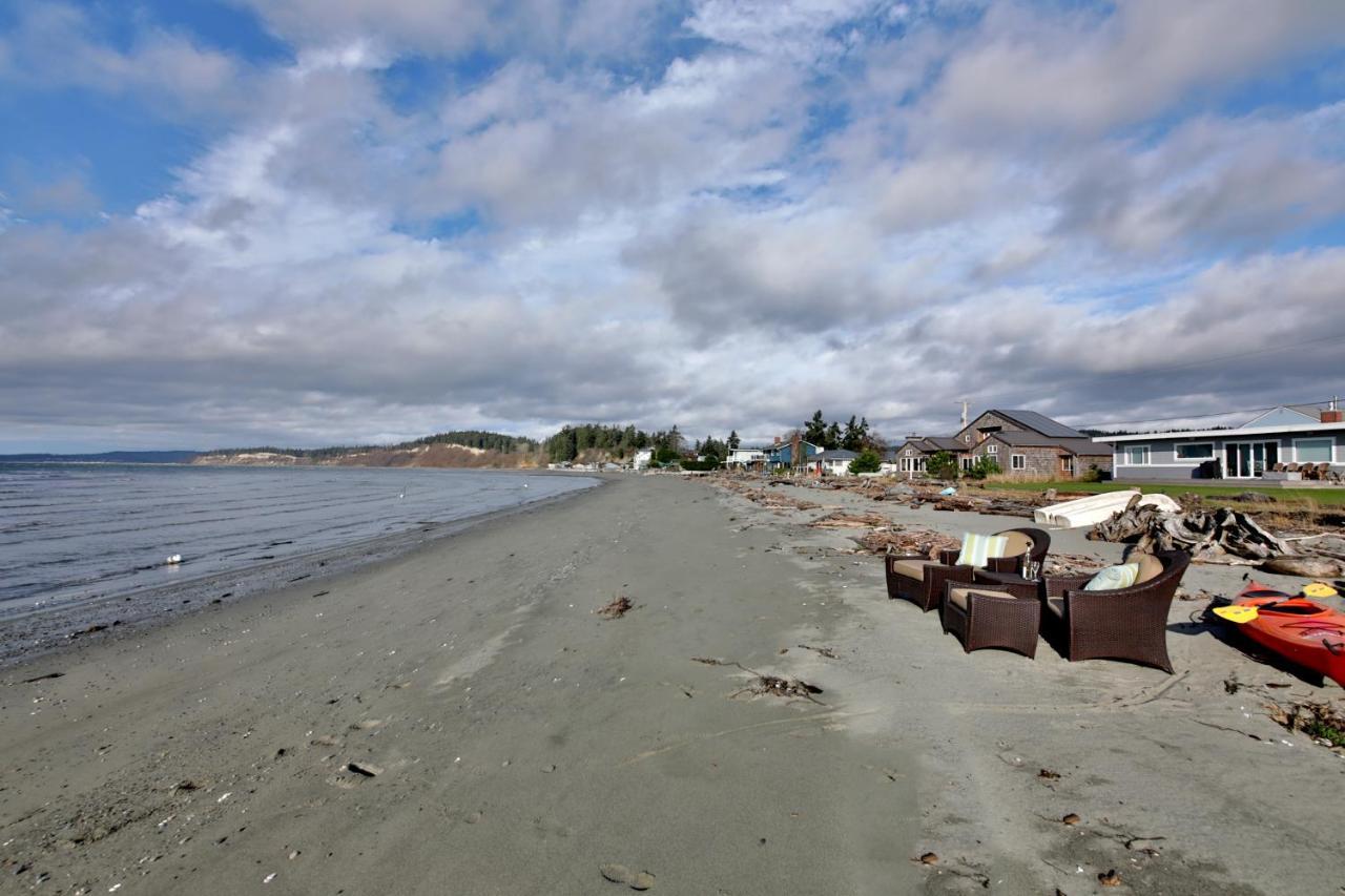 Maxwelton Beach Sunsets! Kayaks & Paddleboards! 1 Min Walk To The Water! Clinton Zewnętrze zdjęcie